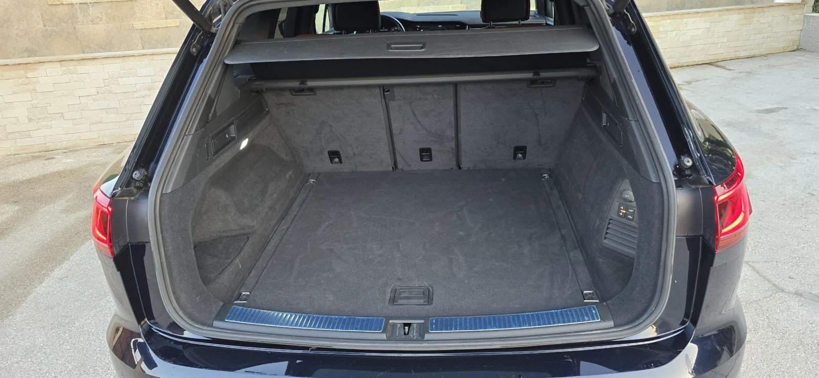 VW Touareg VW Touareg 286к.с, снимка 16 - Автомобили и джипове - 54204759