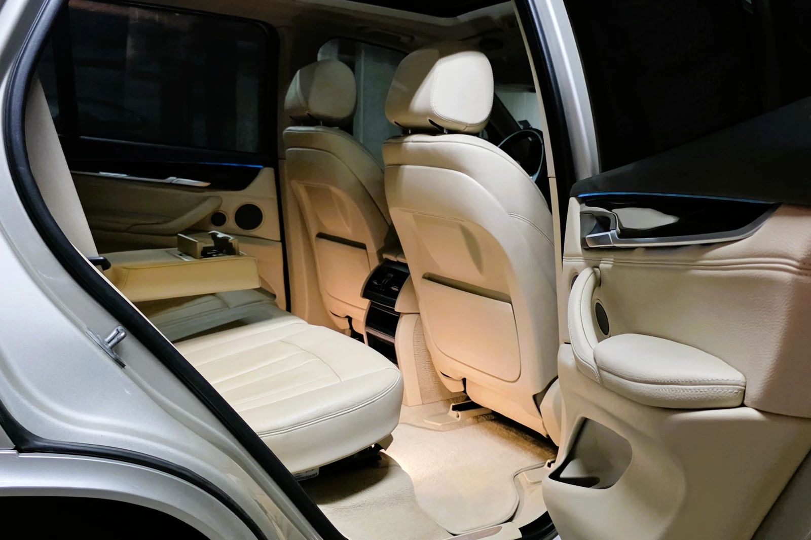 BMW X5 40d.INDIVIDUAL.PURE EXCELLENCE.HК.6+ 1.PANO.360 , снимка 7 - Автомобили и джипове - 54943007