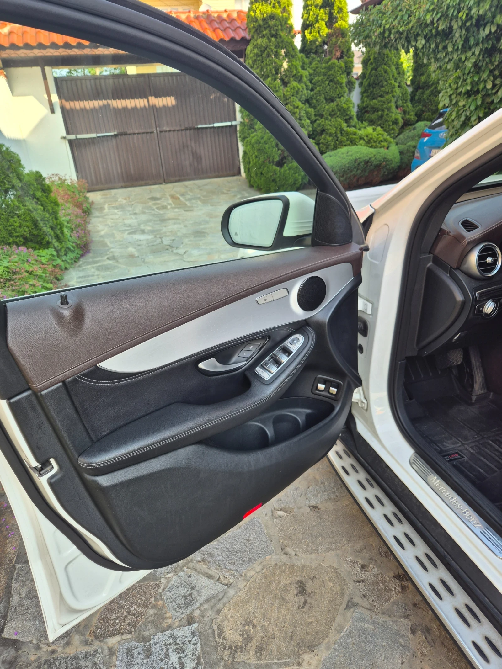 Mercedes-Benz GLC 250, снимка 7 - Автомобили и джипове - 54805837