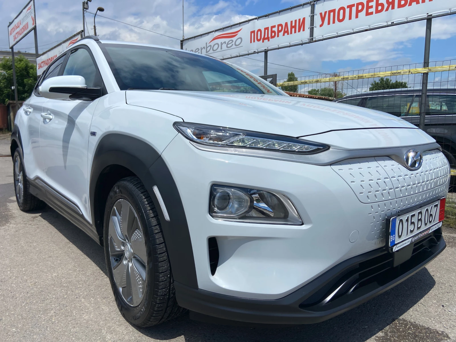 Hyundai Kona 64kWh-204кс-В НАЛИЧНОСТ!, снимка 4 - Автомобили и джипове - 54924343