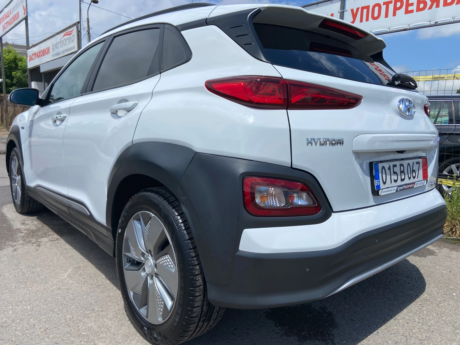 Hyundai Kona 64kWh-204кс-В НАЛИЧНОСТ!, снимка 2 - Автомобили и джипове - 54924343