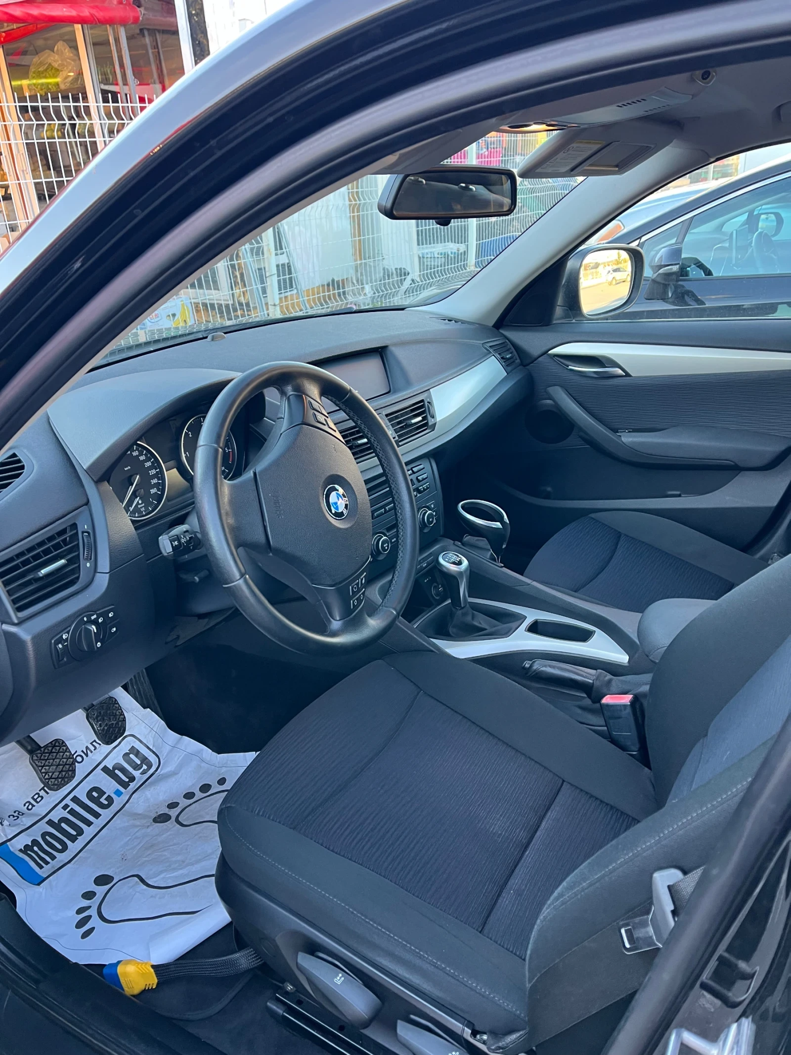 BMW X1, снимка 4 - Автомобили и джипове - 55365087