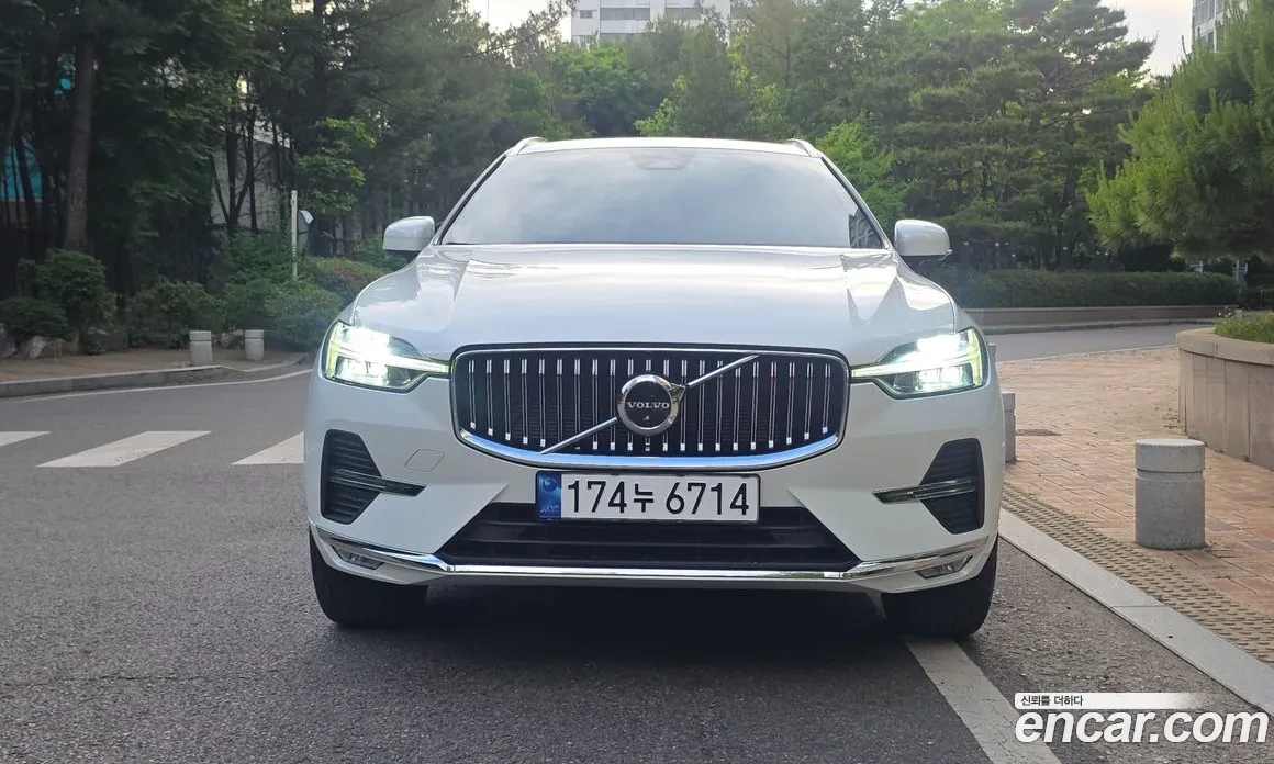 Volvo XC60 B6 ULTIMATE BRIGHT, снимка 3 - Автомобили и джипове - 55853866
