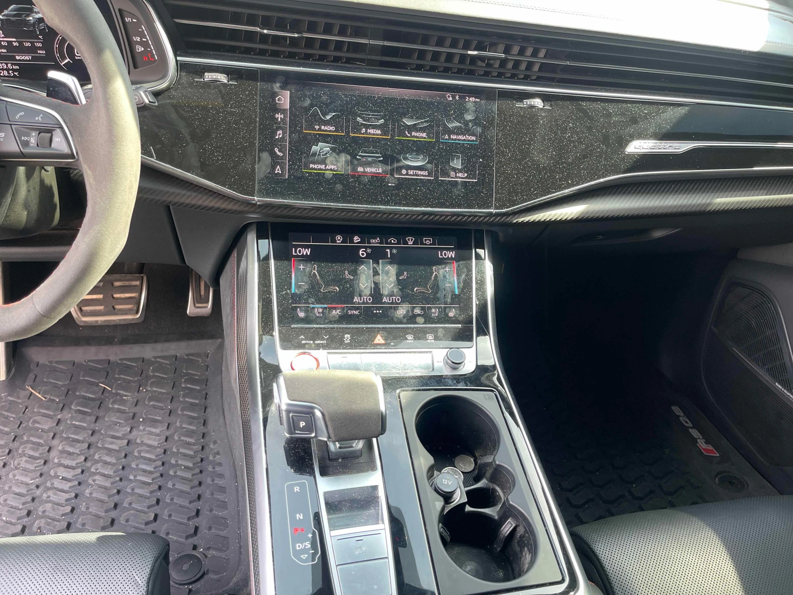 Audi RSQ8 * 4.0 TFSI quattro * ДИСТРОНИК * ОБДУХВАНЕ * ПАНО, снимка 9 - Автомобили и джипове - 56010301