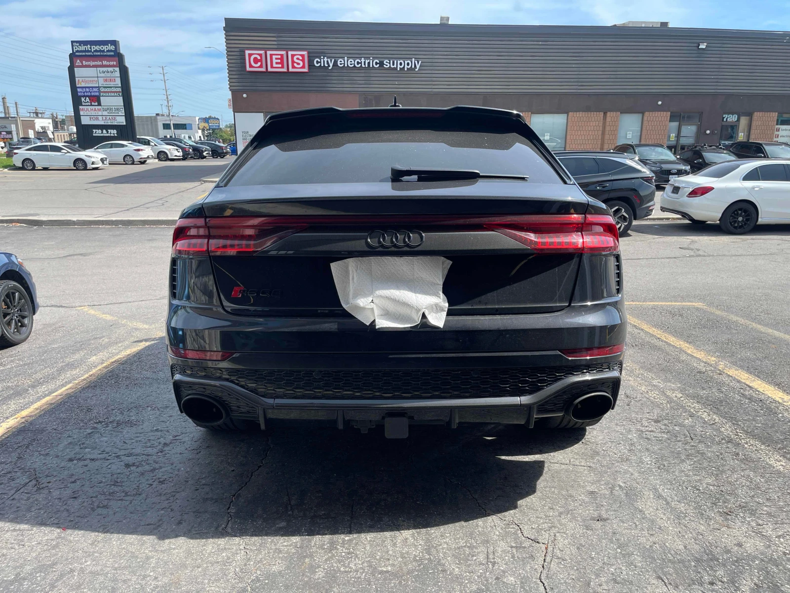 Audi RSQ8 * 4.0 TFSI quattro * ДИСТРОНИК * ОБДУХВАНЕ * ПАНО, снимка 4 - Автомобили и джипове - 56010301