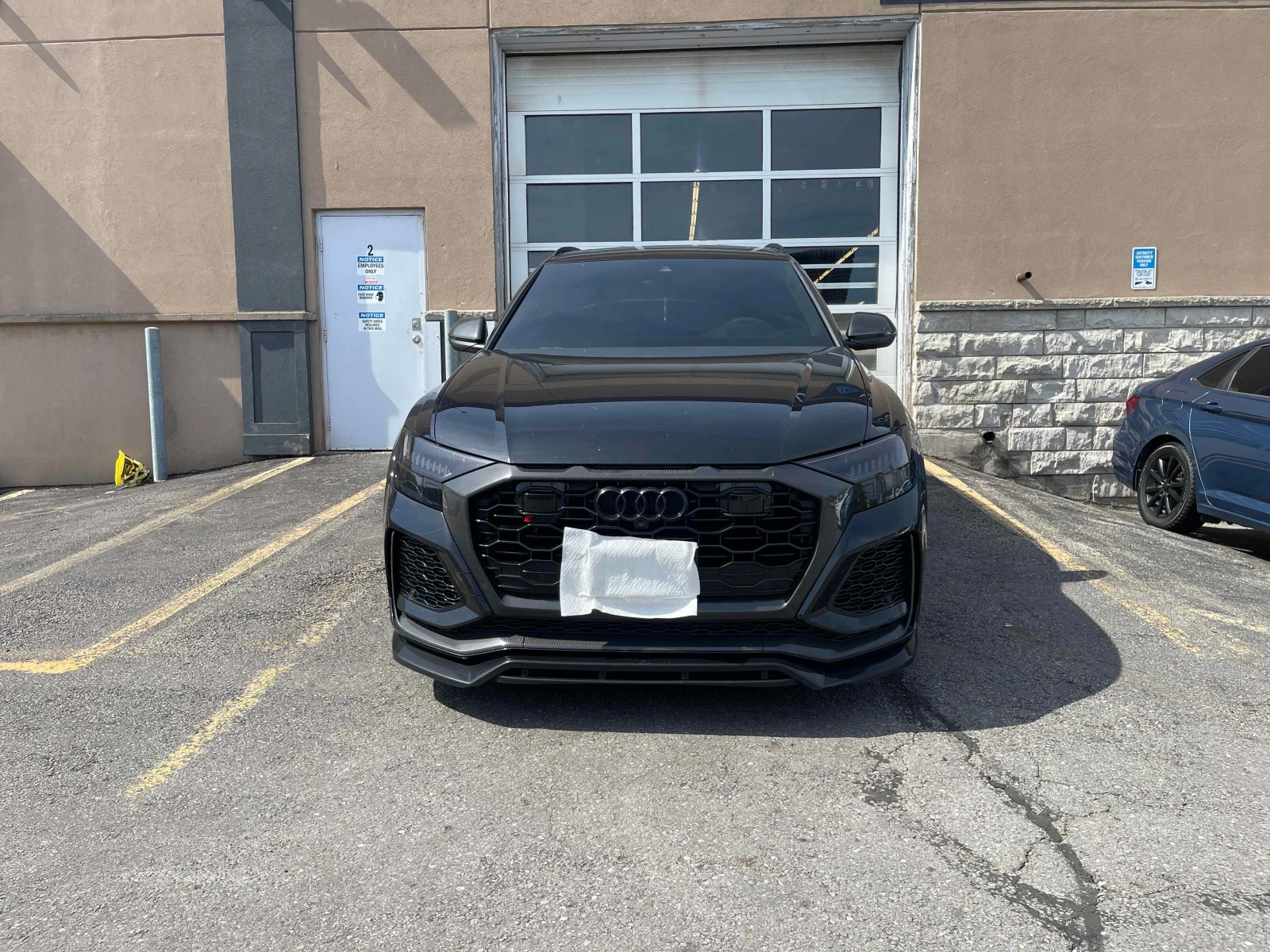 Audi RSQ8 * 4.0 TFSI quattro * ДИСТРОНИК * ОБДУХВАНЕ * ПАНО, снимка 6 - Автомобили и джипове - 56010301