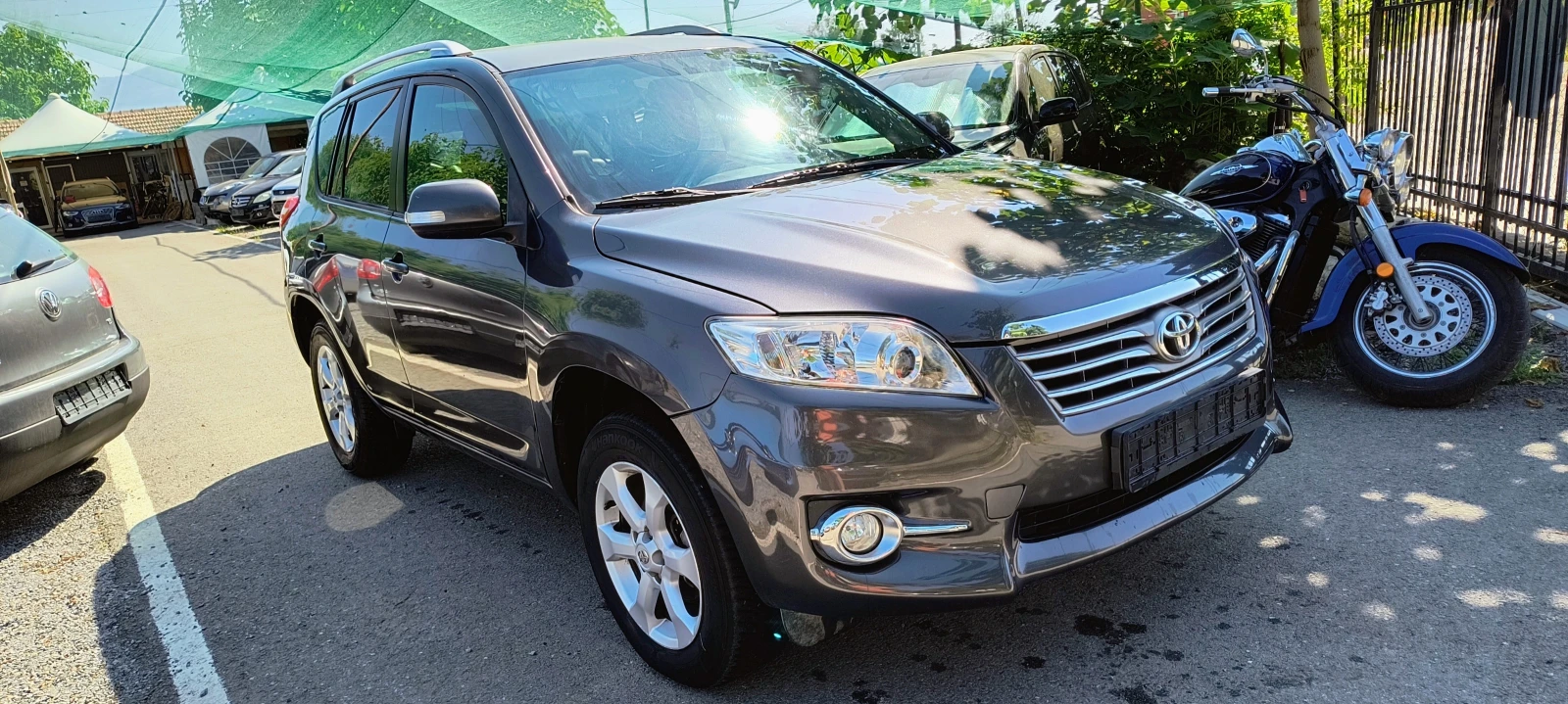 Toyota Rav4 2.2 D, снимка 3 - Автомобили и джипове - 56157605