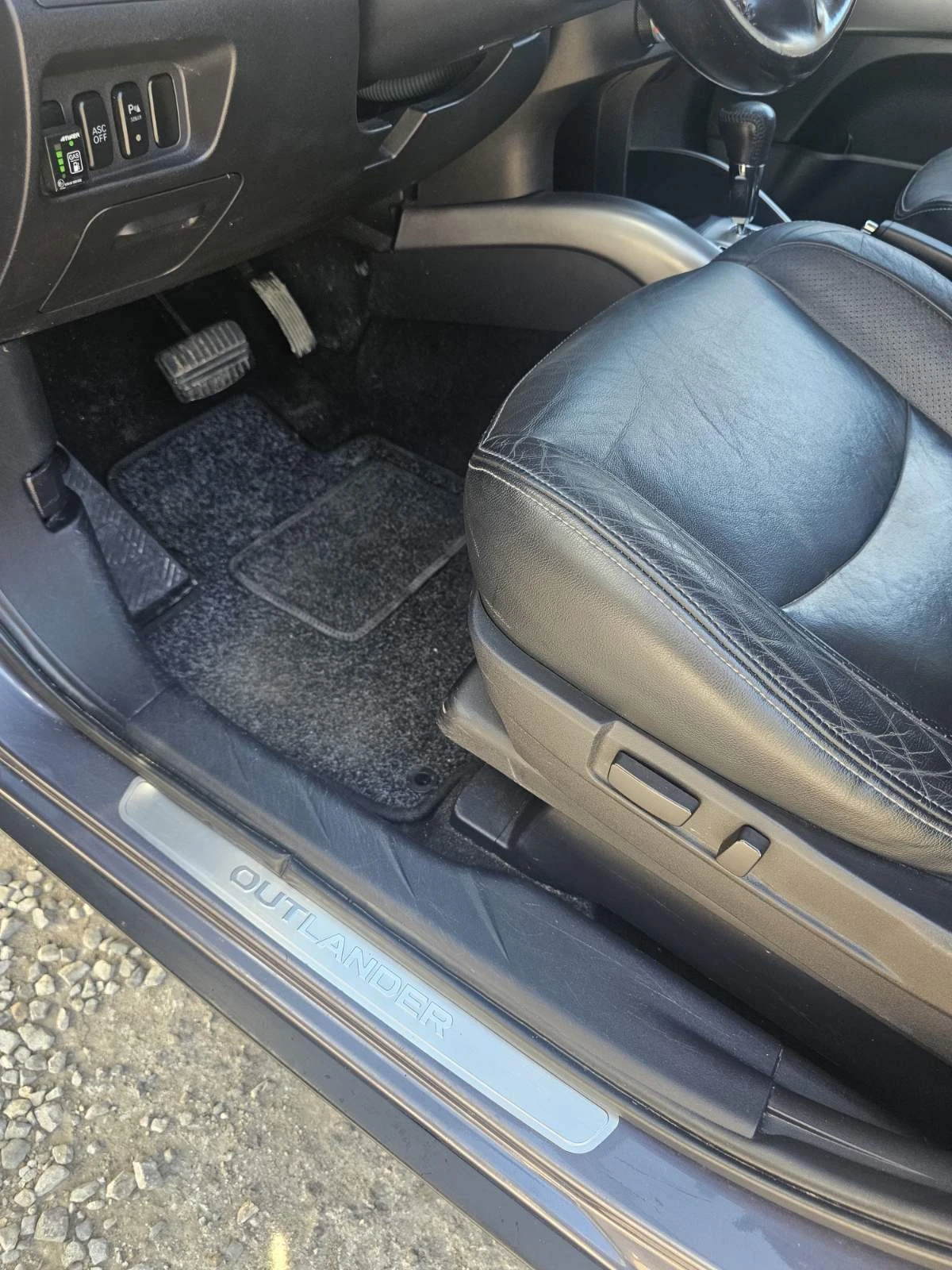 Mitsubishi Outlander 2.4* , 4х4* Газова уредба, снимка 8 - Автомобили и джипове - 56217287