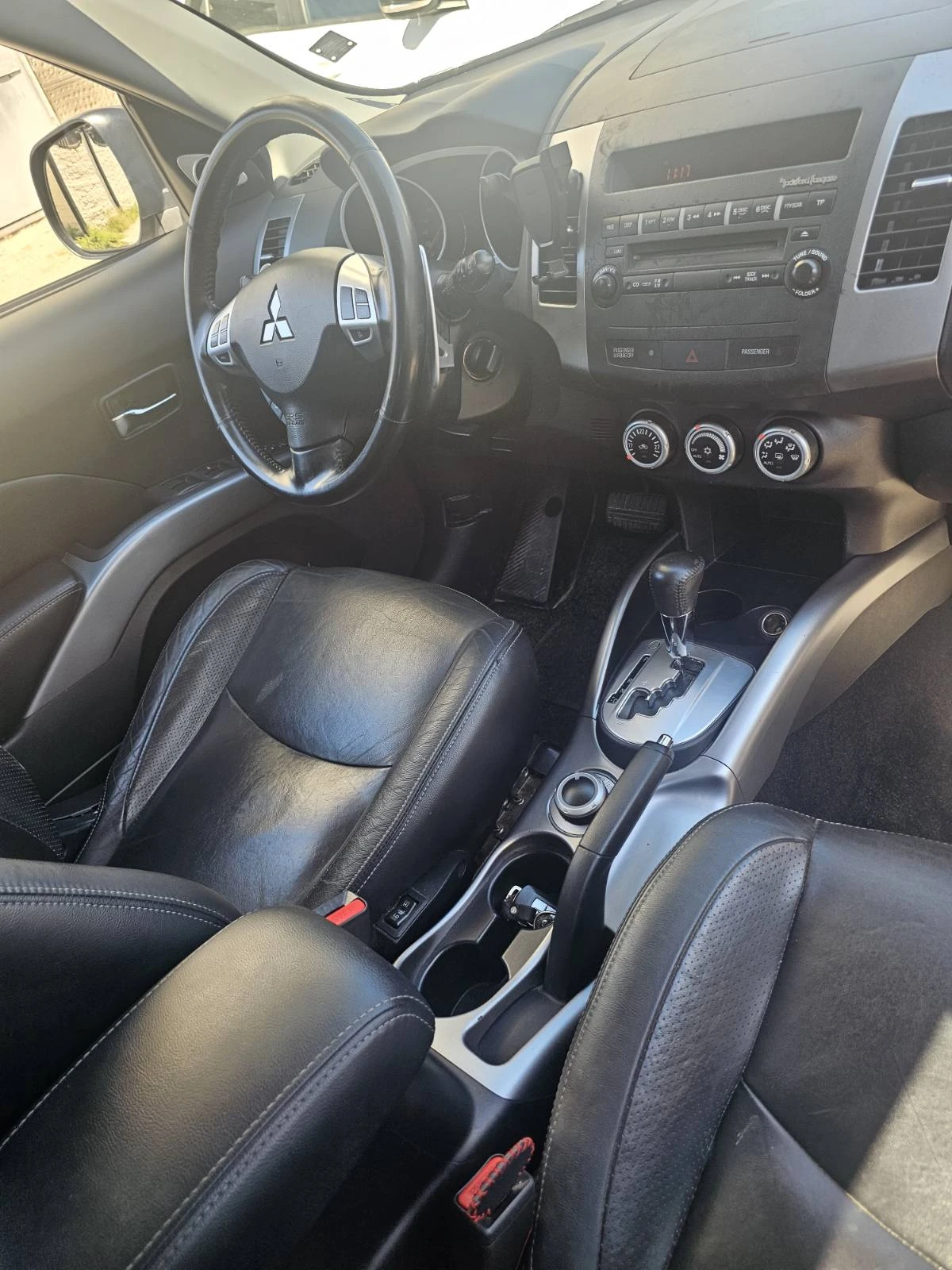 Mitsubishi Outlander 2.4* , 4х4* Газова уредба, снимка 6 - Автомобили и джипове - 56217287