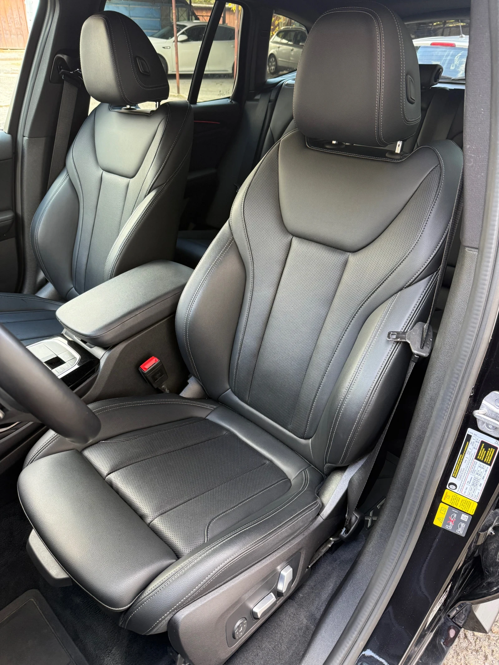 BMW X3 30e Plug-in hybrid, снимка 10 - Автомобили и джипове - 56544821