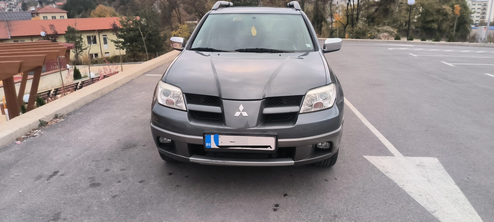 Mitsubishi Outlander, снимка 3 - Автомобили и джипове - 56665357