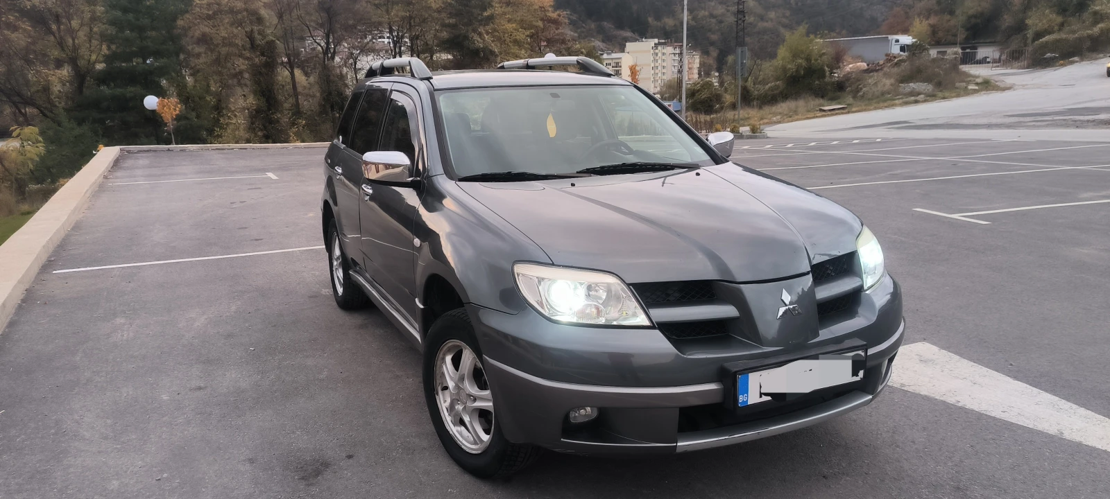 Mitsubishi Outlander, снимка 2 - Автомобили и джипове - 56665357