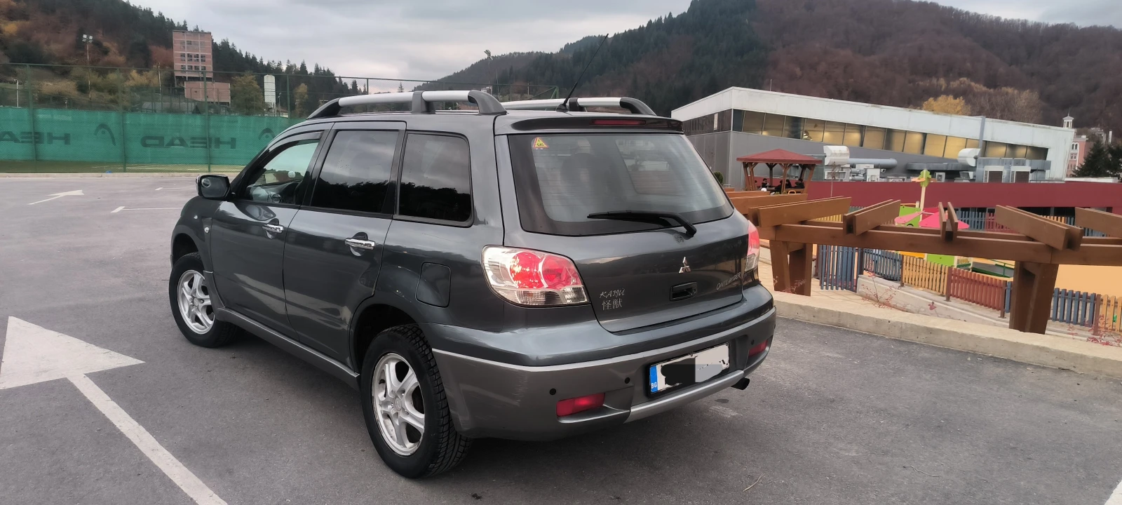 Mitsubishi Outlander, снимка 8 - Автомобили и джипове - 56665357