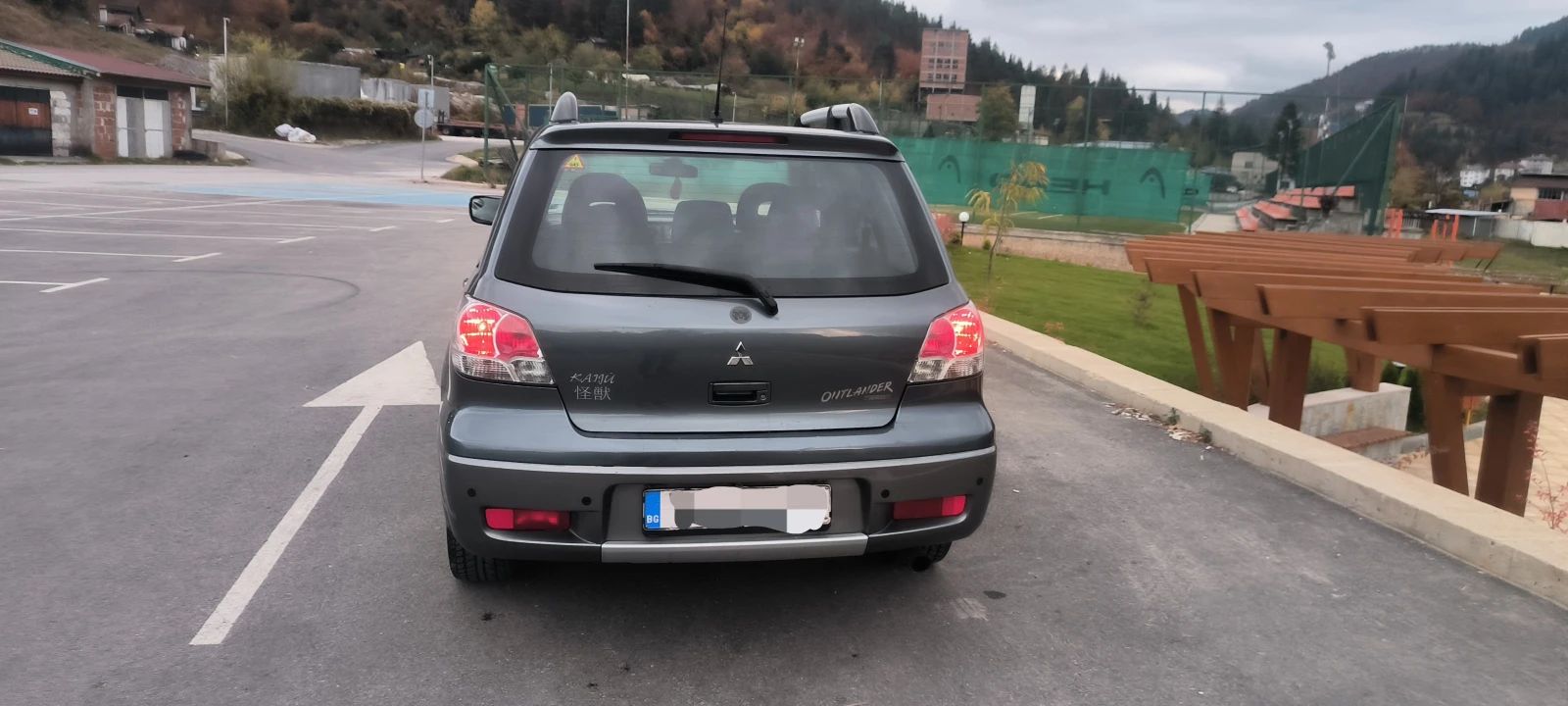 Mitsubishi Outlander, снимка 6 - Автомобили и джипове - 56665357