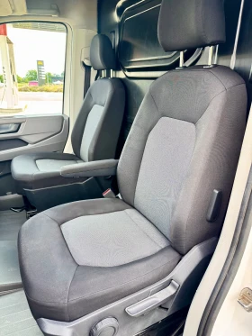 VW Crafter 2.0 TDI, Клима, Голямата Навигация! EURO 6, ТОП !, снимка 16