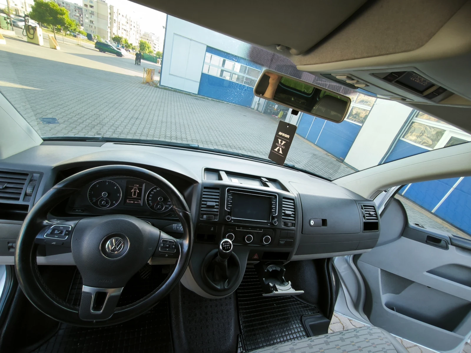 VW Transporter 2.0, снимка 12 - Бусове и автобуси - 54386453