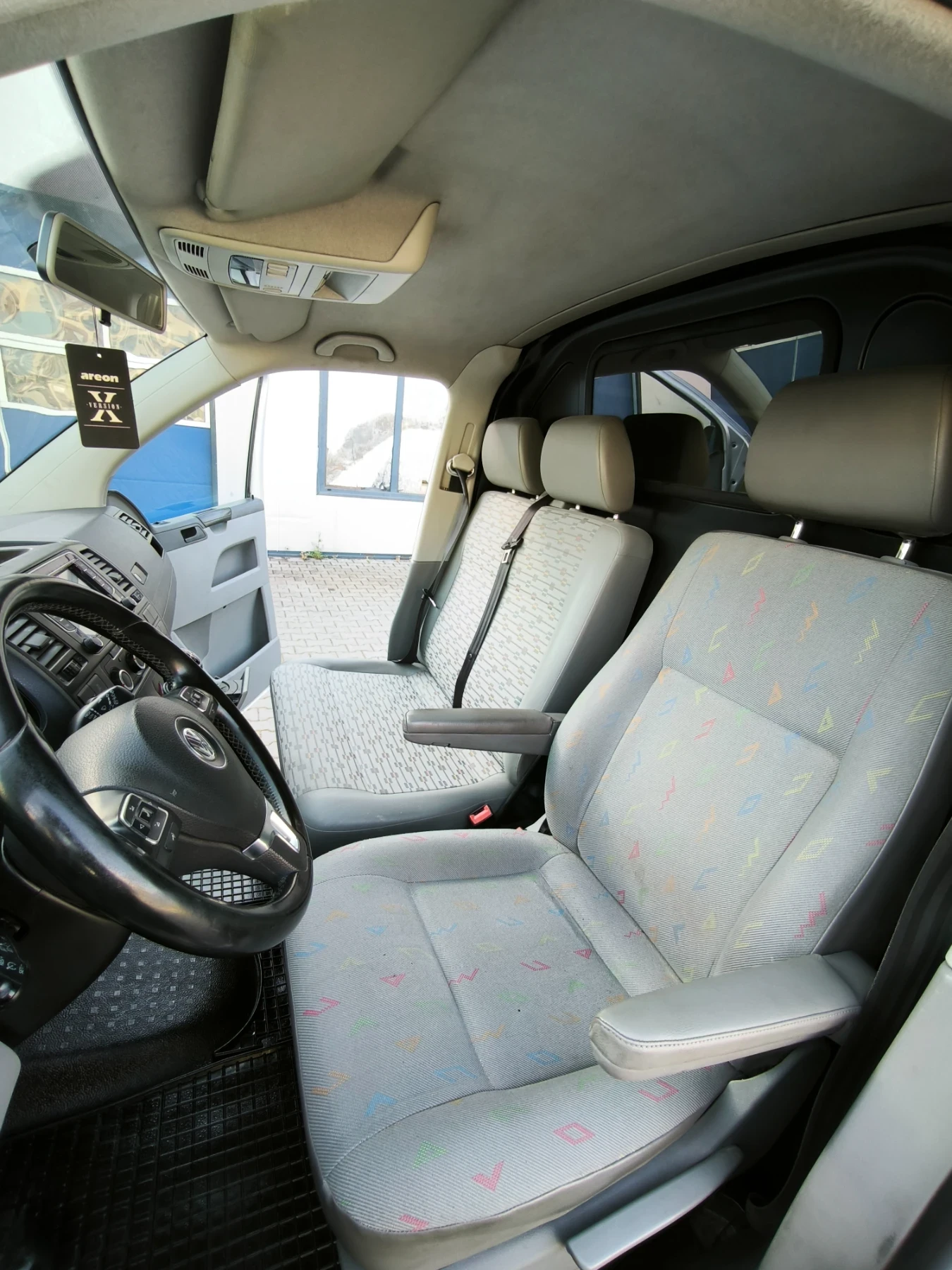VW Transporter 2.0, снимка 13 - Бусове и автобуси - 54386453