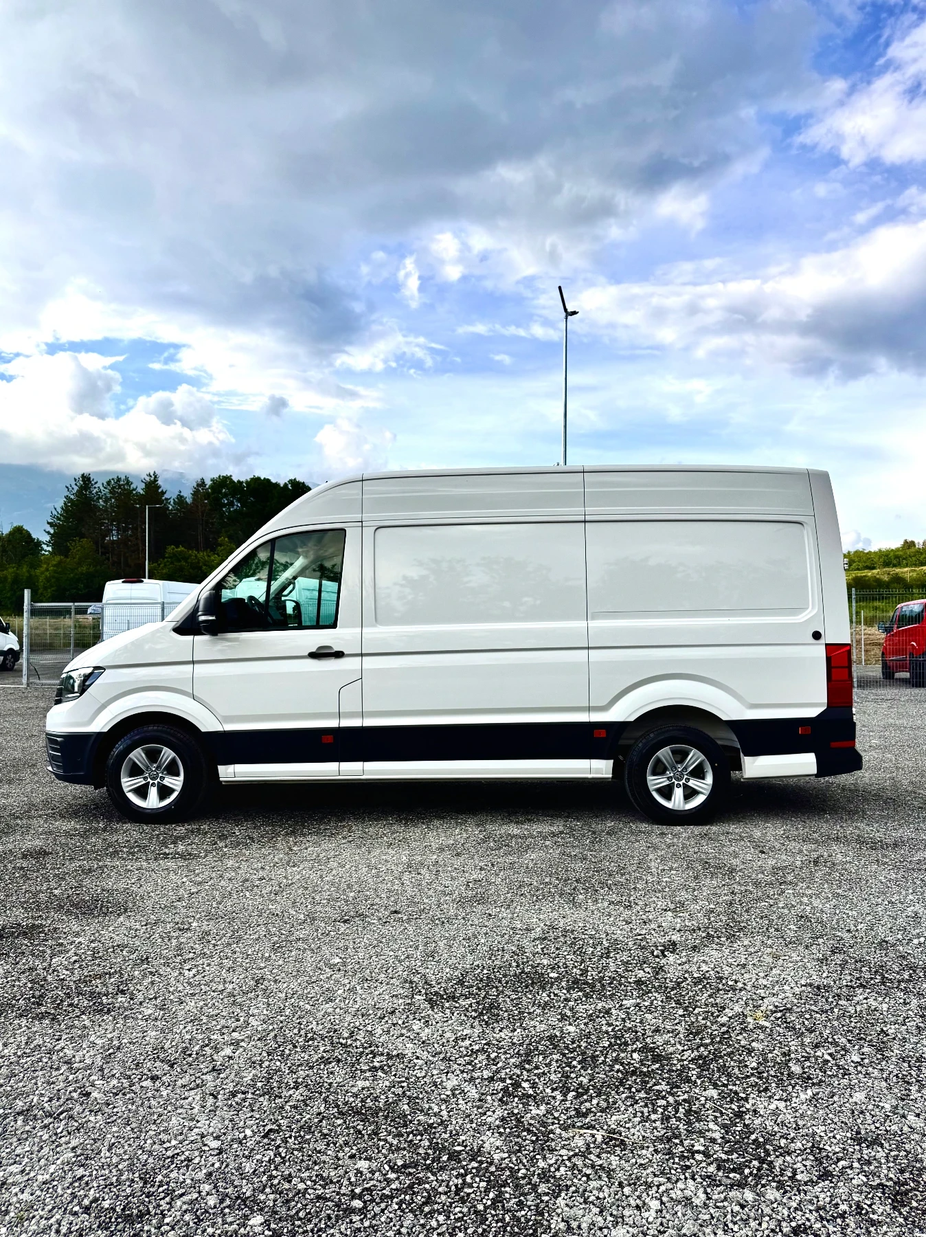 VW Crafter 2.0 TDI, Клима, Голямата Навигация! EURO 6, ТОП !, снимка 5 - Бусове и автобуси - 54795405