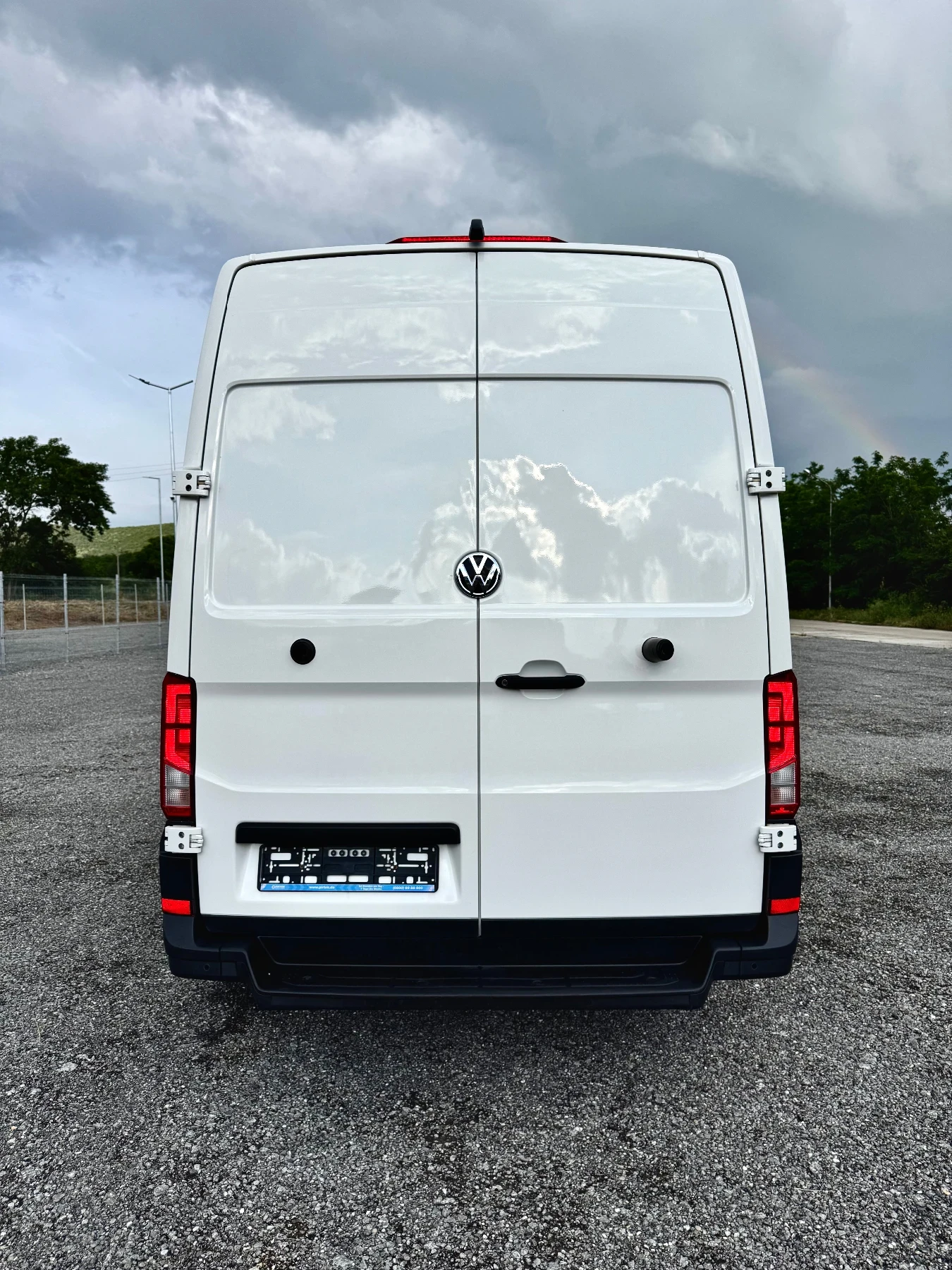 VW Crafter 2.0 TDI, Клима, Голямата Навигация! EURO 6, ТОП !, снимка 7 - Бусове и автобуси - 55071734