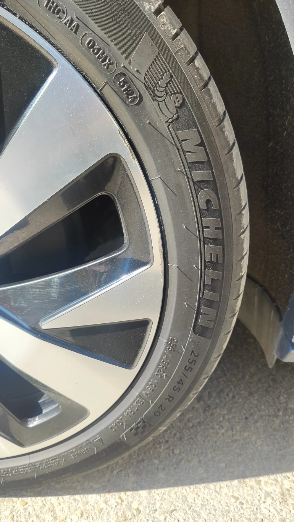 Гуми Летни 255/45R20, снимка 5 - Гуми и джанти - 54428527