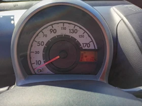 Toyota Aygo 1.0i 12V 67Hp, снимка 5
