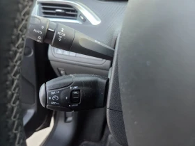 Peugeot 208 1.2    38 000km, снимка 12