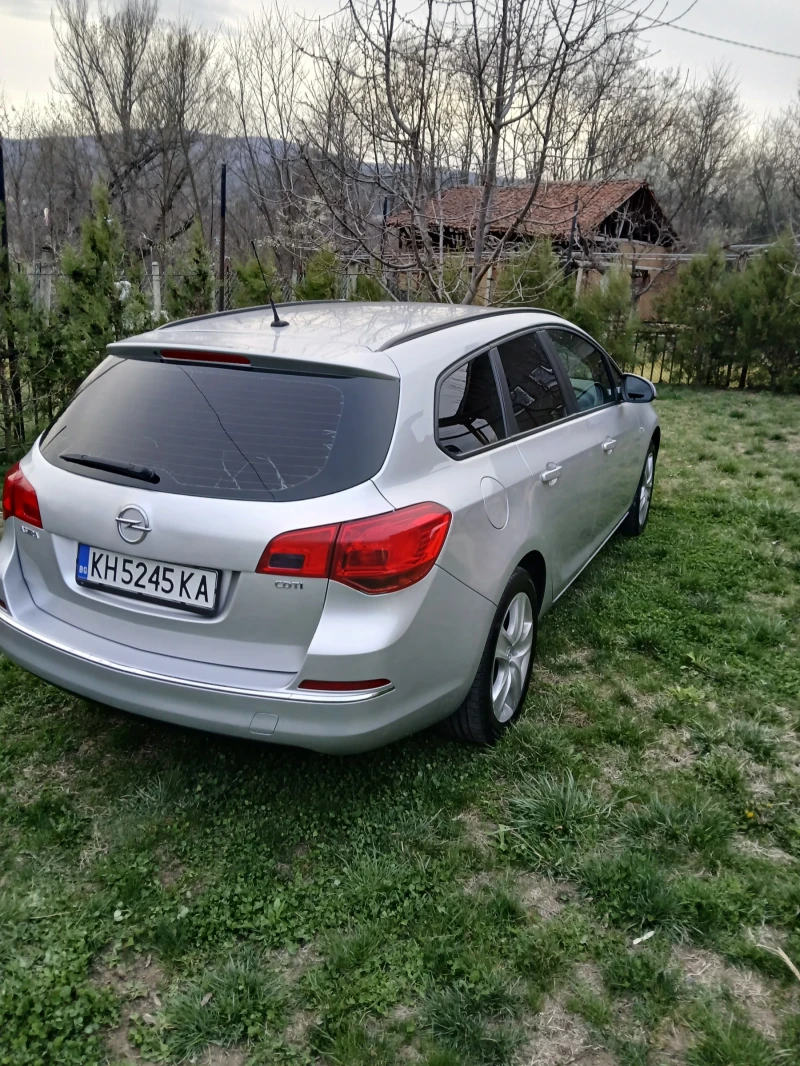Opel Astra SPORT TOURER , снимка 2 - Автомобили и джипове - 47342531