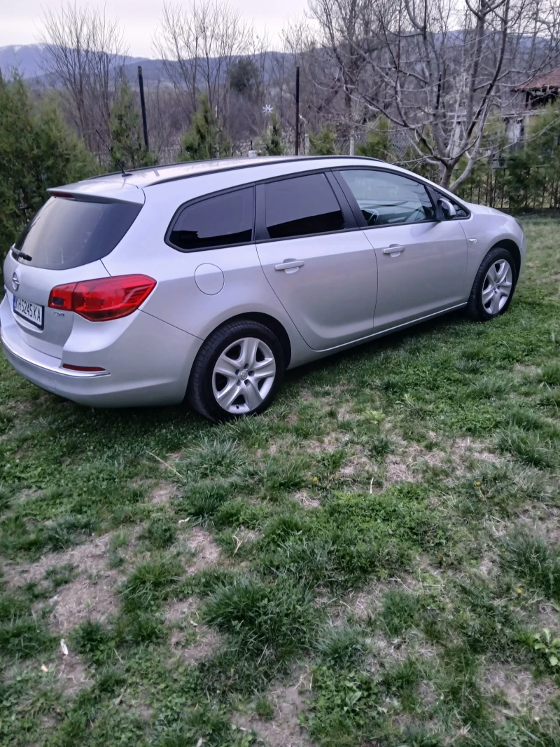 Opel Astra SPORT TOURER , снимка 5 - Автомобили и джипове - 47342531