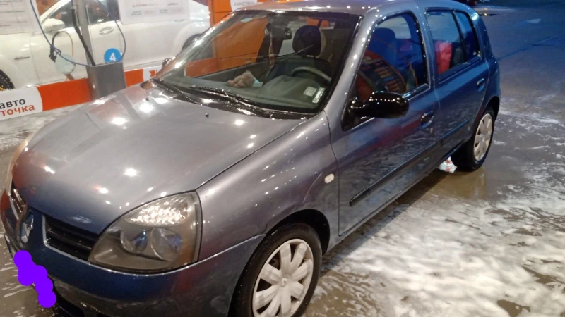 Renault Clio, снимка 5 - Автомобили и джипове - 48372138