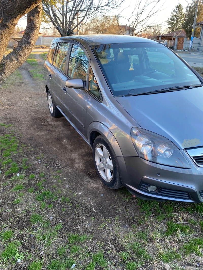 Opel Zafira, снимка 4 - Автомобили и джипове - 48877153