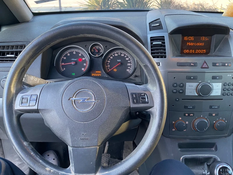 Opel Zafira, снимка 7 - Автомобили и джипове - 48877153