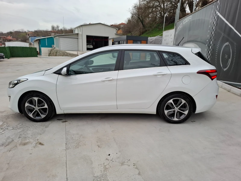 Hyundai I30 Wagon 1.6CRDi - 173 295 км, снимка 8 - Автомобили и джипове - 49524523