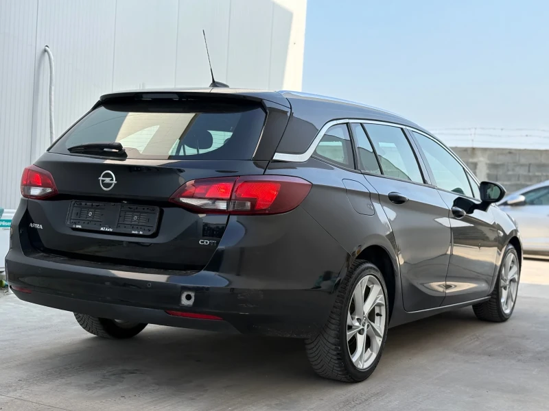 Opel Astra 1.6 CDTi* Cosmo* Navi* LED* EURO6* Нови Гуми* , снимка 3 - Автомобили и джипове - 50633708