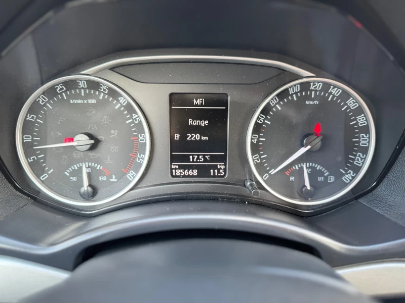 Skoda Octavia SCOUT, снимка 10 - Автомобили и джипове - 52041106
