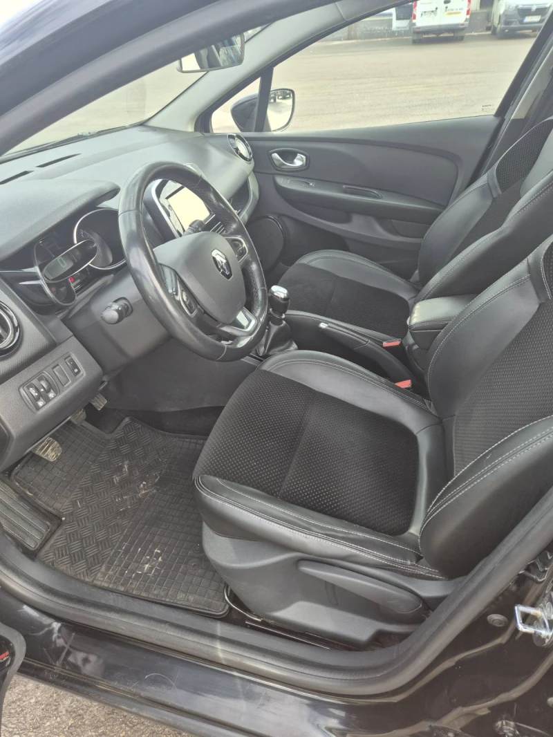 Renault Clio, снимка 11 - Автомобили и джипове - 53160231