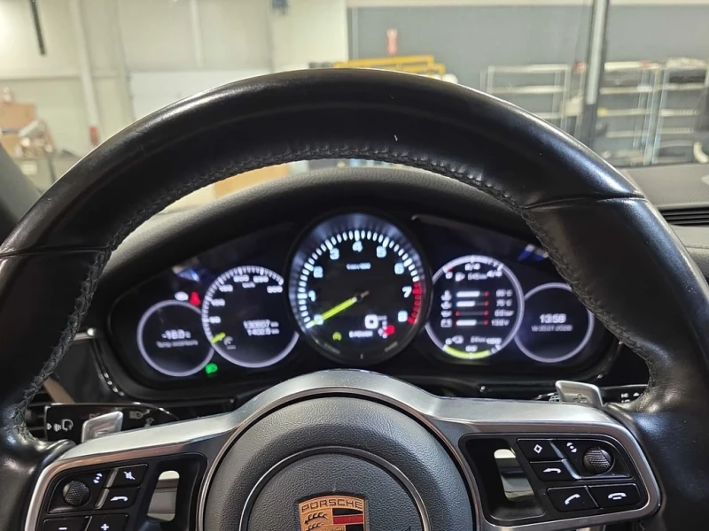 Porsche Panamera * 4 * CARFAX * ФИНАНСИРАНЕ* , снимка 7 - Автомобили и джипове - 53293986