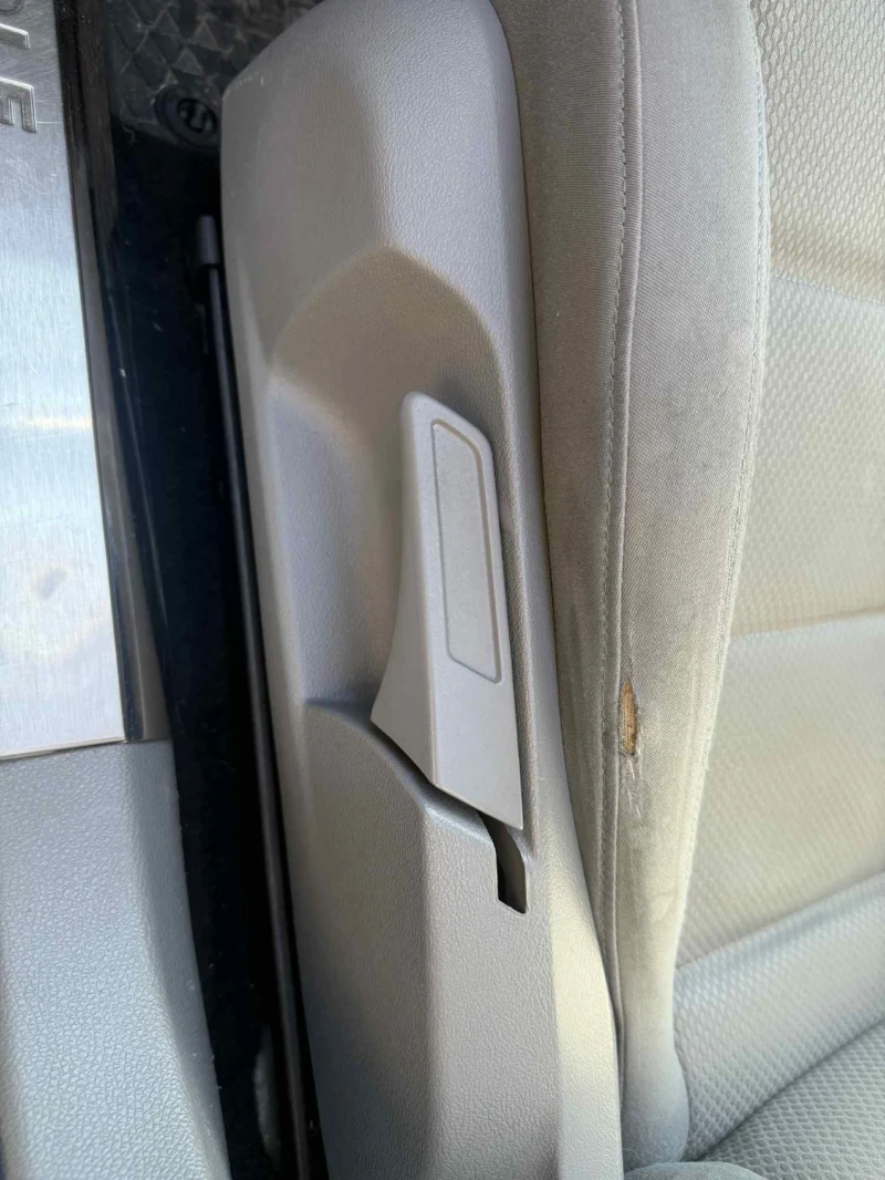 VW Golf 1.9 105 к.с 4х4, снимка 8 - Автомобили и джипове - 53440606