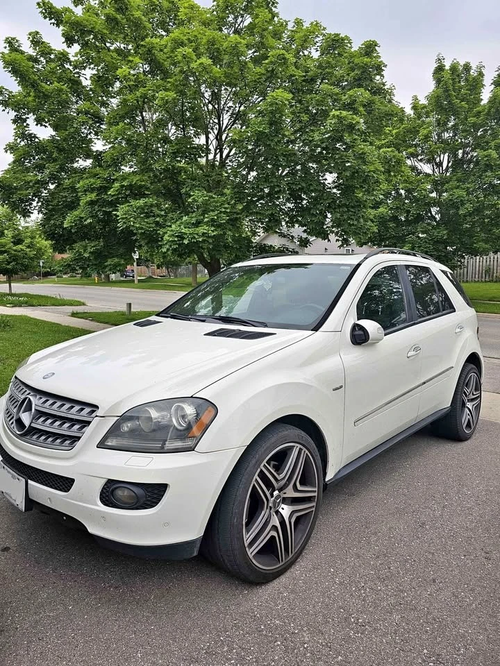 Mercedes-Benz ML 550 * AMG* CARFAX* АВТО-КРЕДИТ* 