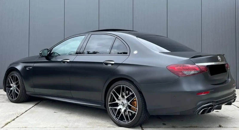 Mercedes-Benz E 63 AMG s 4Matic+ , снимка 3 - Автомобили и джипове - 53724695
