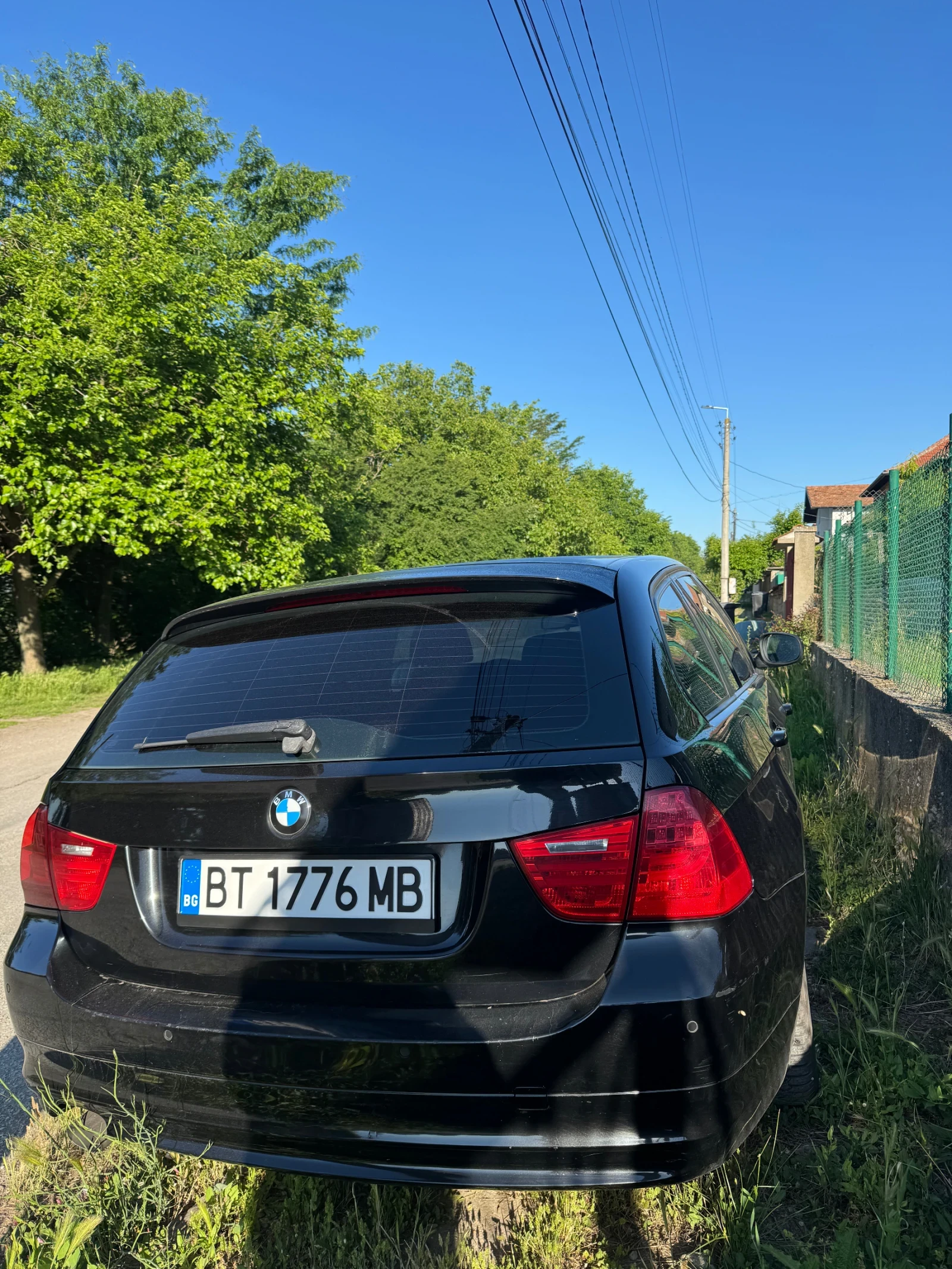 BMW 318 E91 - изображение 3