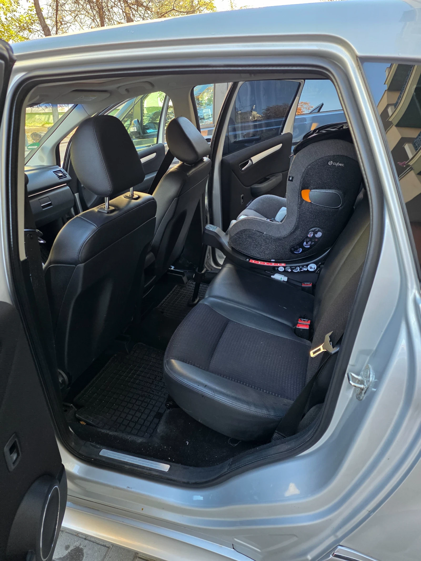 Mercedes-Benz B 200  - изображение 9