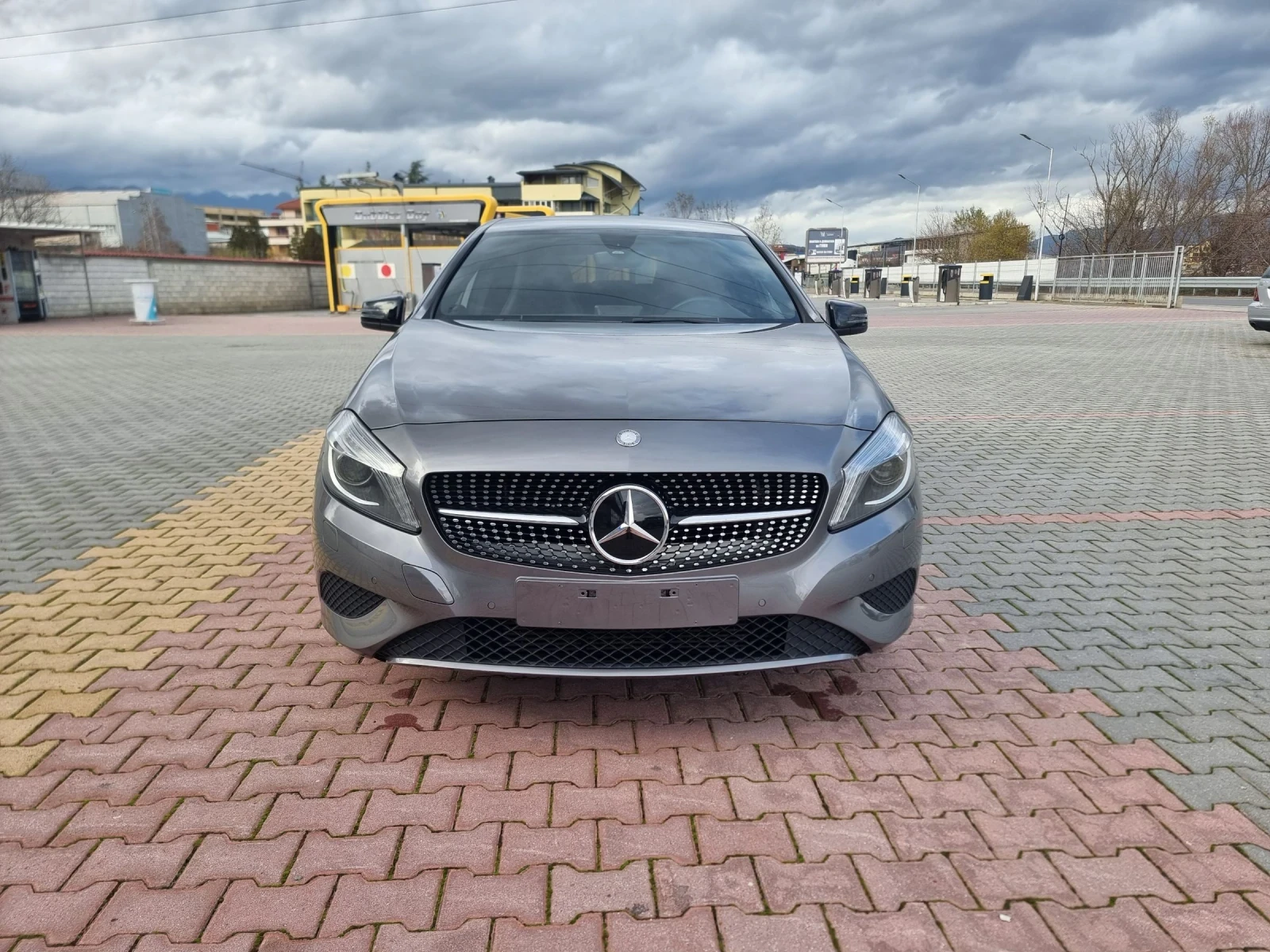 Mercedes-Benz A 180 1.6 - изображение 8