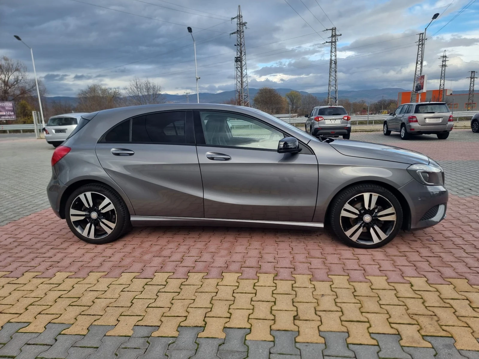Mercedes-Benz A 180 1.6 - изображение 6