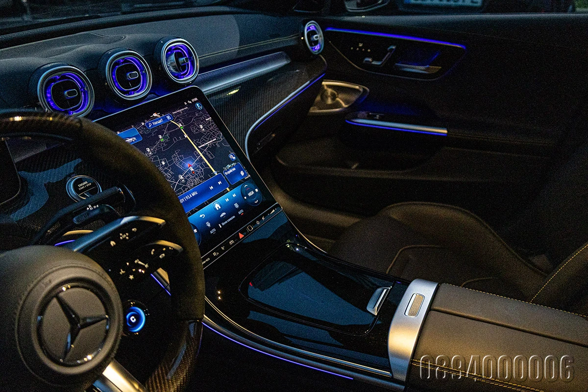 Mercedes-Benz C 63 AMG 4M E PERF CARBON PANORAMA EXCLUSIVE DESIGNO - изображение 10