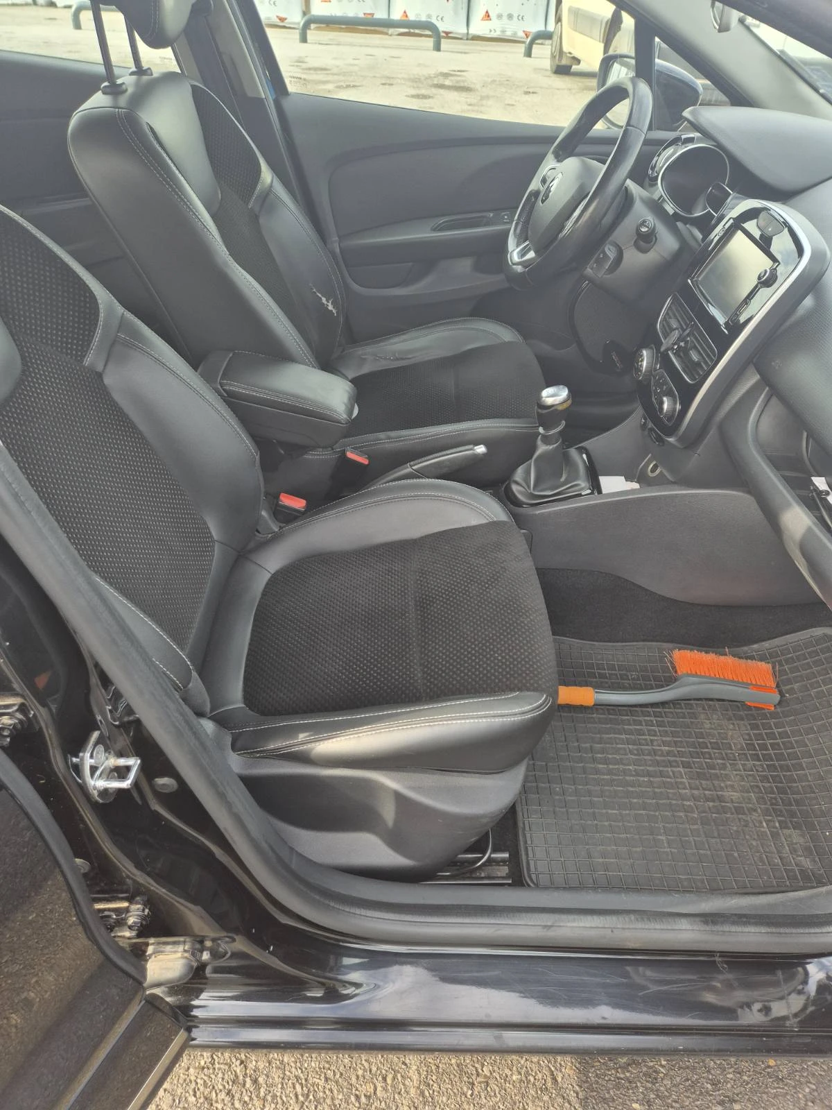 Renault Clio  - изображение 10