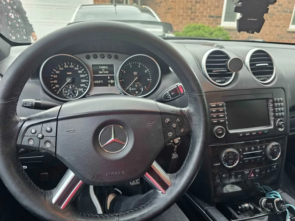 Mercedes-Benz ML 550 * AMG* CARFAX* АВТО-КРЕДИТ*  - изображение 5