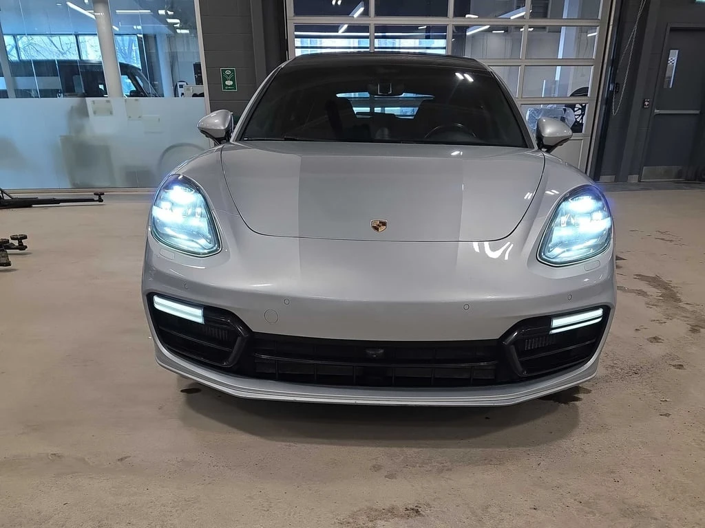 Porsche Panamera * 4 * CARFAX * ФИНАНСИРАНЕ*  - изображение 5