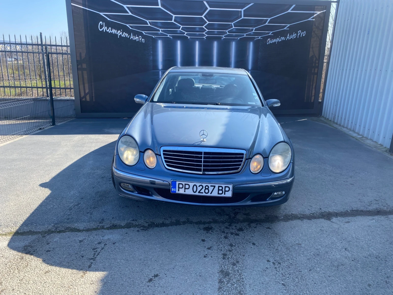 Mercedes-Benz E 320 320, снимка 2 - Автомобили и джипове - 54065399