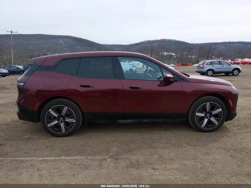 BMW iX xDrive50, снимка 13 - Автомобили и джипове - 54108636