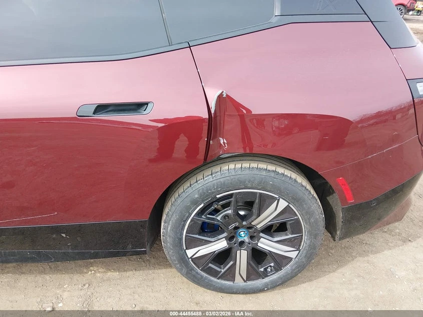 BMW iX xDrive50, снимка 6 - Автомобили и джипове - 54108636